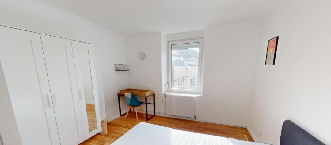 Jolie Appartement Meuble Audun-Le-Tiche エクステリア 写真